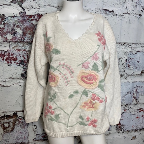 Vintage Sweaters Vintage Floral Sweater Womens M Poshmark